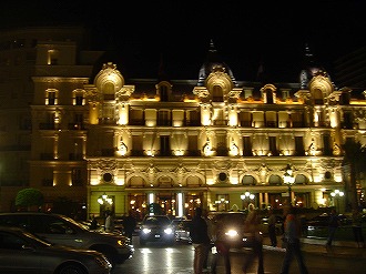 夜のオテル・ド・パリ