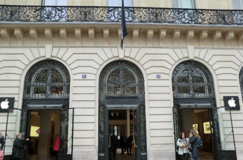 APPLE STORE